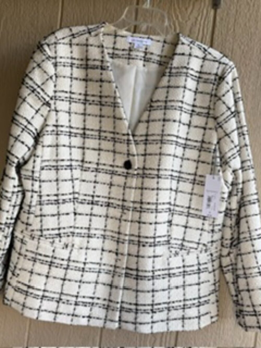Liz Claiborne white and black plaid tweed collarless blazer